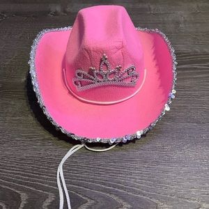 pink cowgirl hat with silver sequins! lights up and flashes🥳